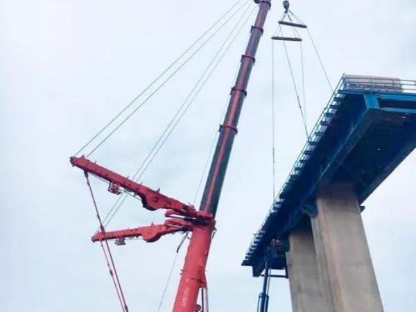 广阳区吊车电话_选择吊车出租公司要考虑哪些